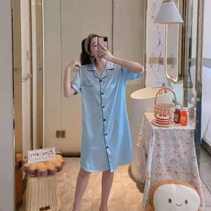 Silk sleep clothes